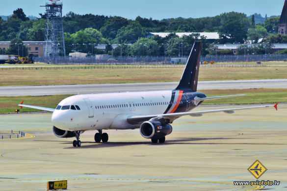 Airbus A320-232
